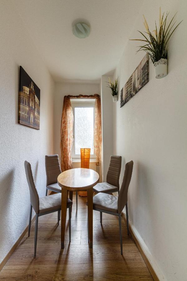 Apartment Gemütliche Monteurwohnung In Gohlis-süd